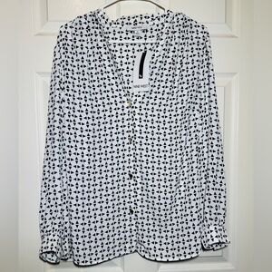 Nine West Monochrome Triangle Print Blouse. 1X. NWT. MSRP $89